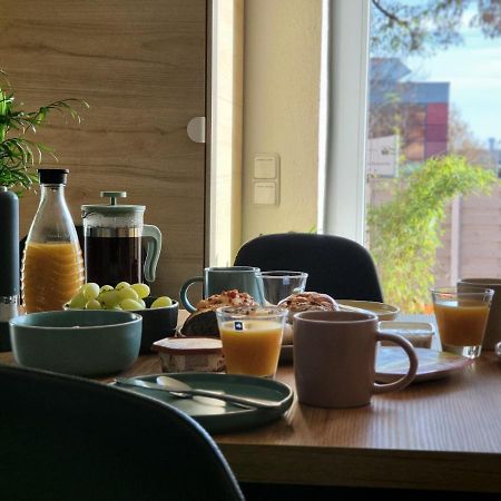 Modernes Behagliches Haus Mit Kamin, Terrasse Und Garten Магдебург Екстериор снимка